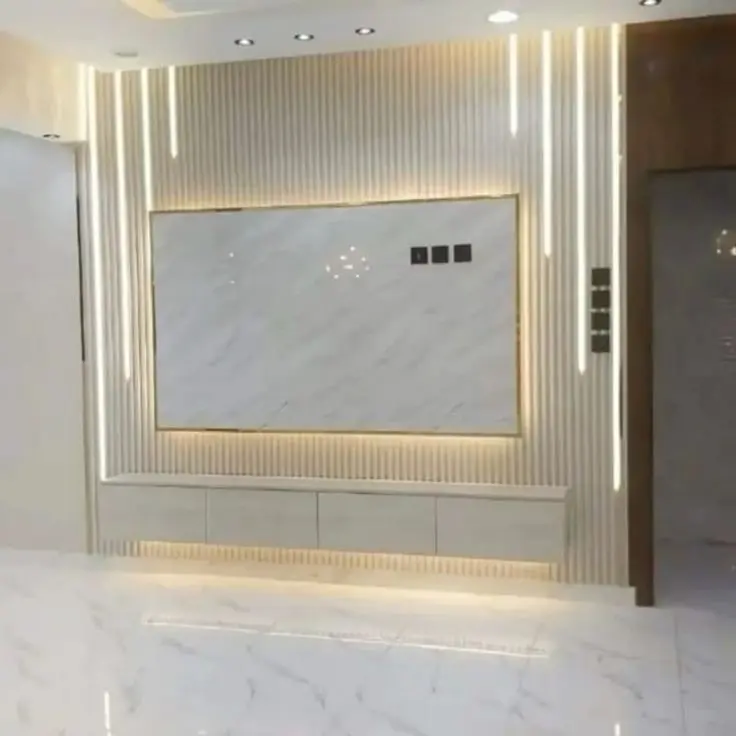 ورق الجدران بالرياض